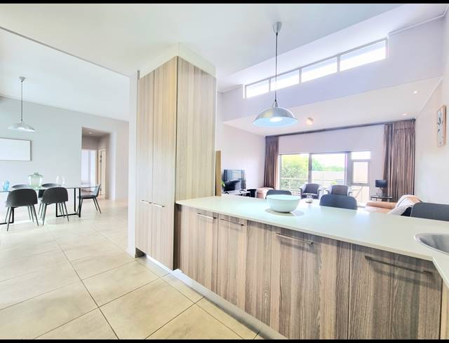 3 BEDROOM APARTMENT TO LET IN OAKLANDS